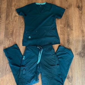 Carhart scrub set